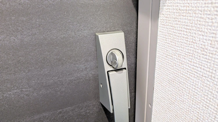 僕の家のサムターンはちょっと特殊なものでした