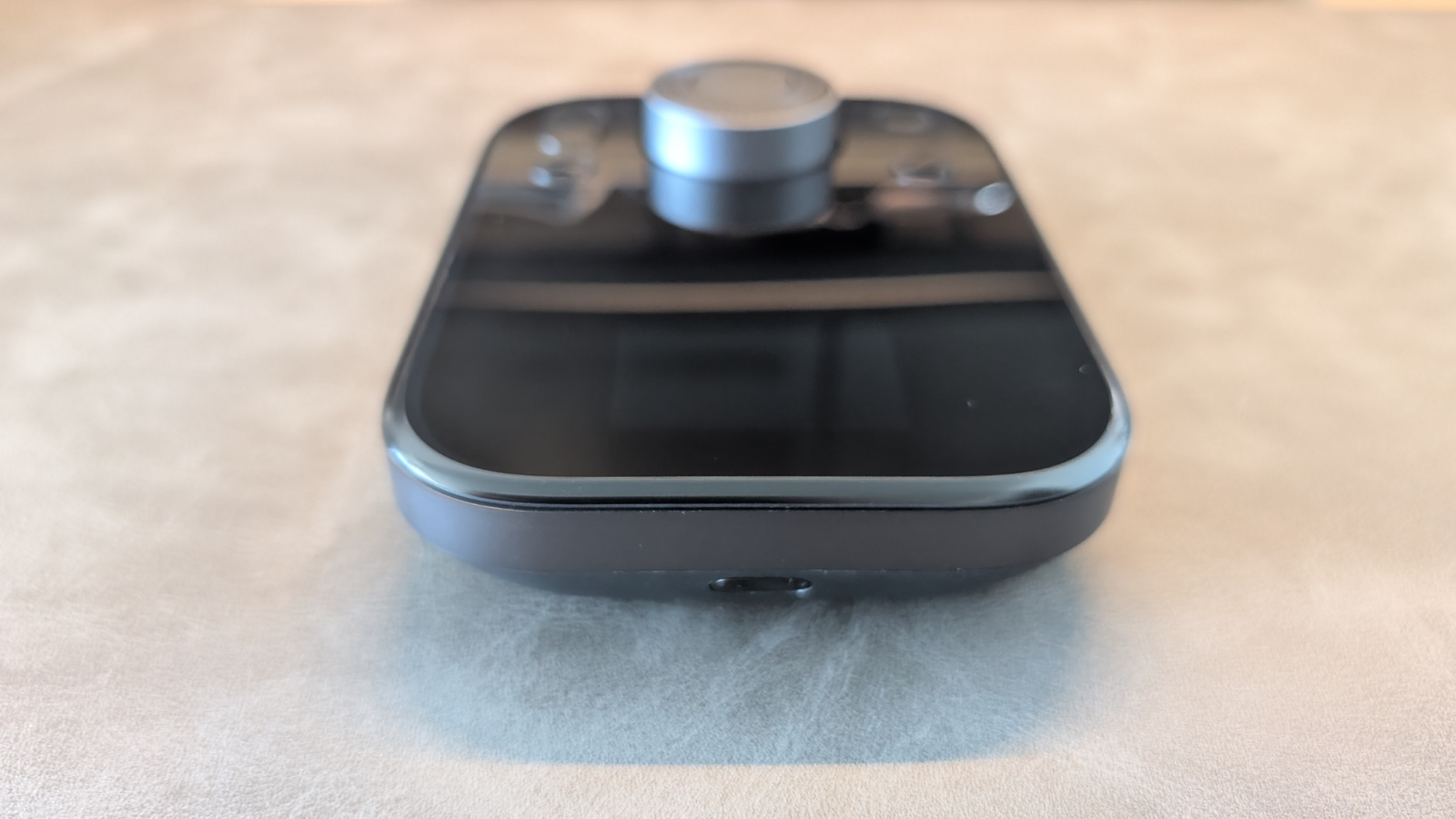 SwitchBot ハブ3レビュー！最強スマートリモコンの実力とは？