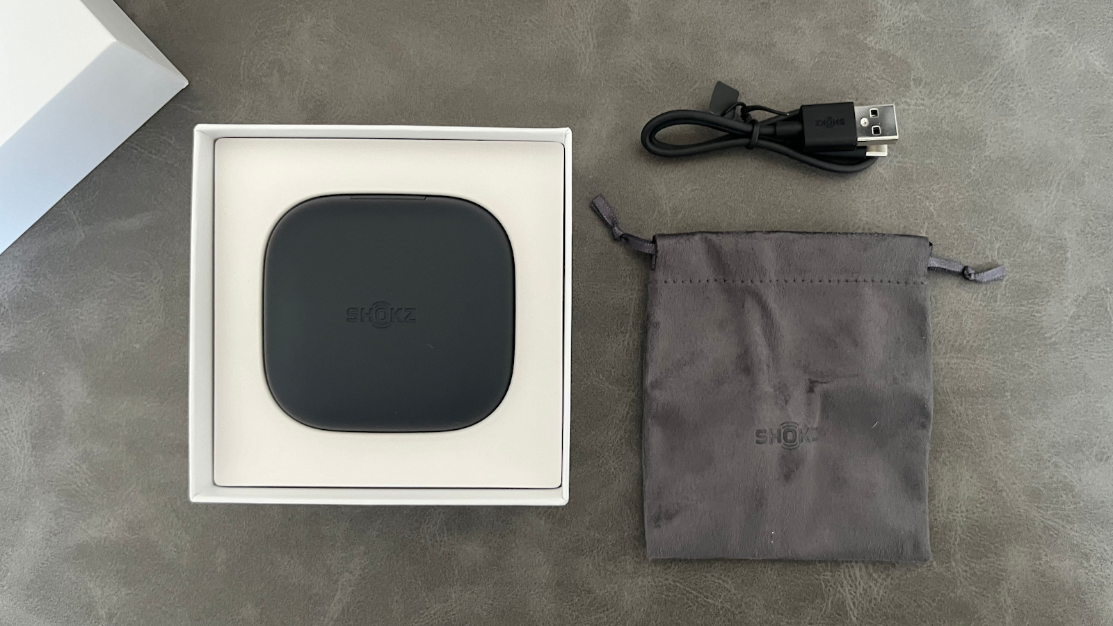 Shokz OpenFit Air梱包内容
