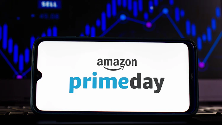 【2024年版】Amazonプライムデーで絶対に購入すべきモバイルバッテリー9選 のサムネイル