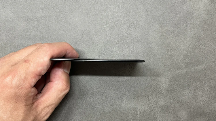 Eufy Security SmartTrack Card側面