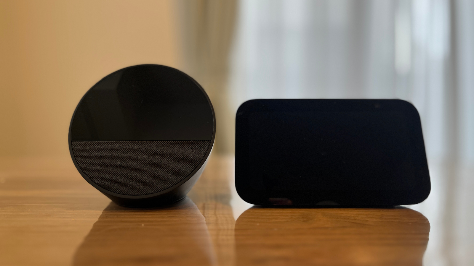 Echo Spot vs Echo Show 5｜目的別で選択する2機種の比較 のサムネイル