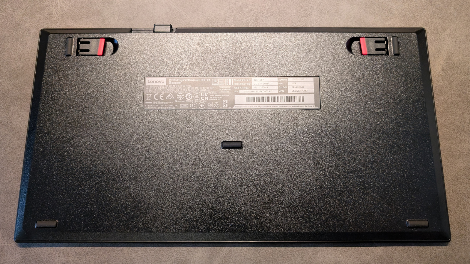 裏面（シンプルで無駄がない）