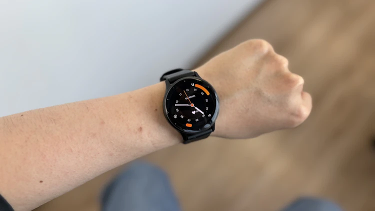 Garmin Venu 3 装着