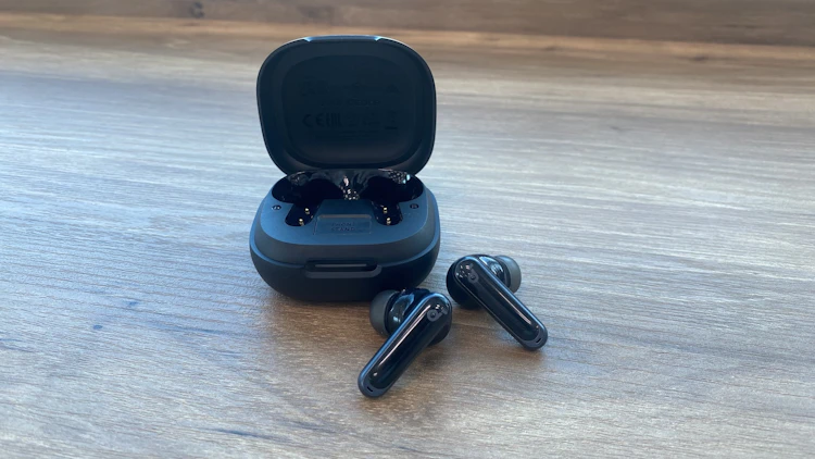 Anker Soundcore P40i