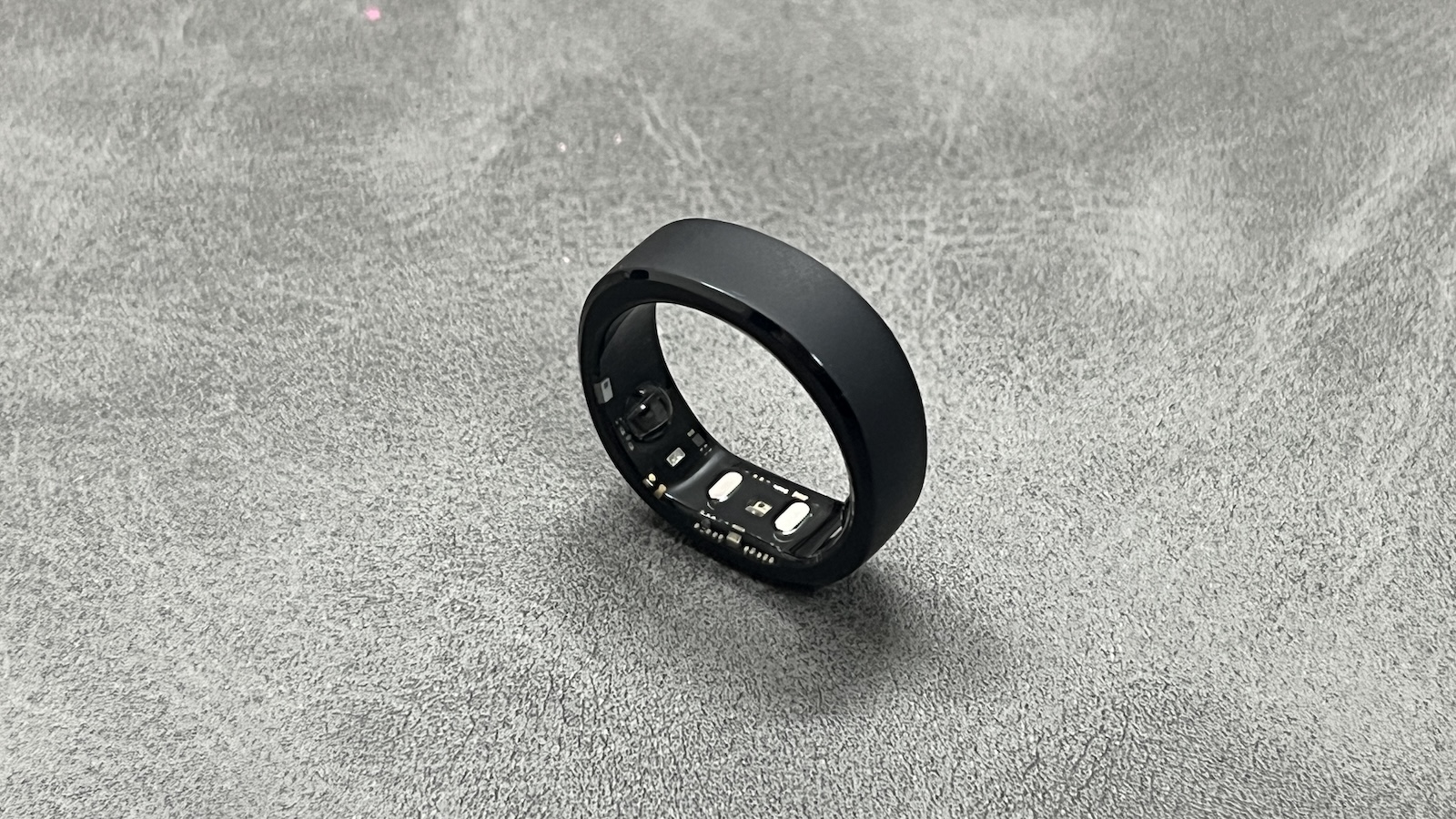 本体裏側の突起