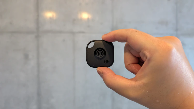 持ってみた(シンプルでコンパクト)