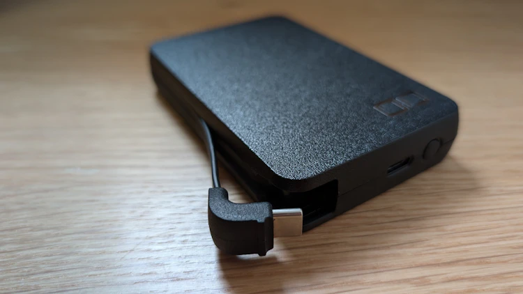 ケーブルの着脱