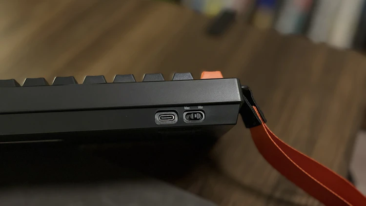 Epomaker HE68 側面