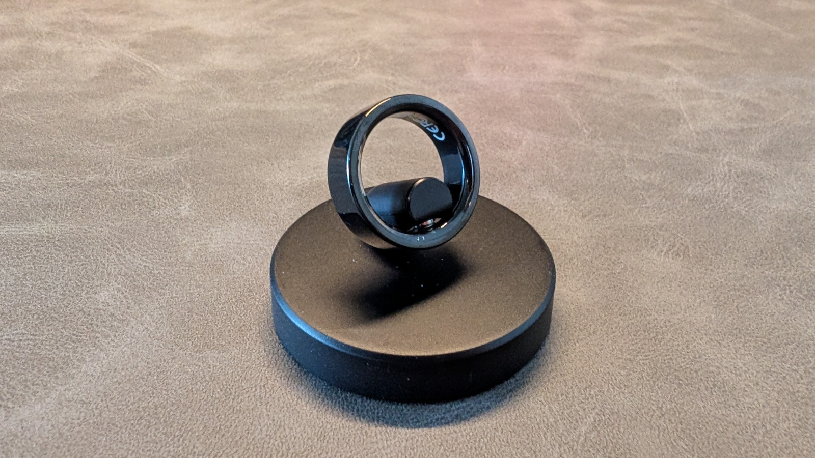 磁石でパチッと接着します。良い感じ