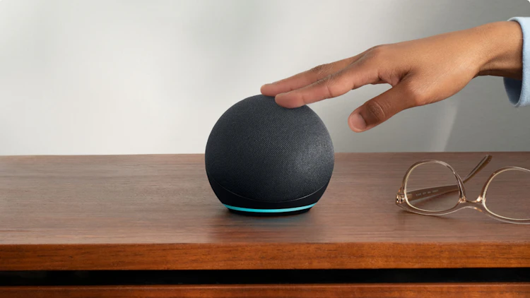 Echo Dot 第5世代レビュー!第4世代との違いは何? のサムネイル