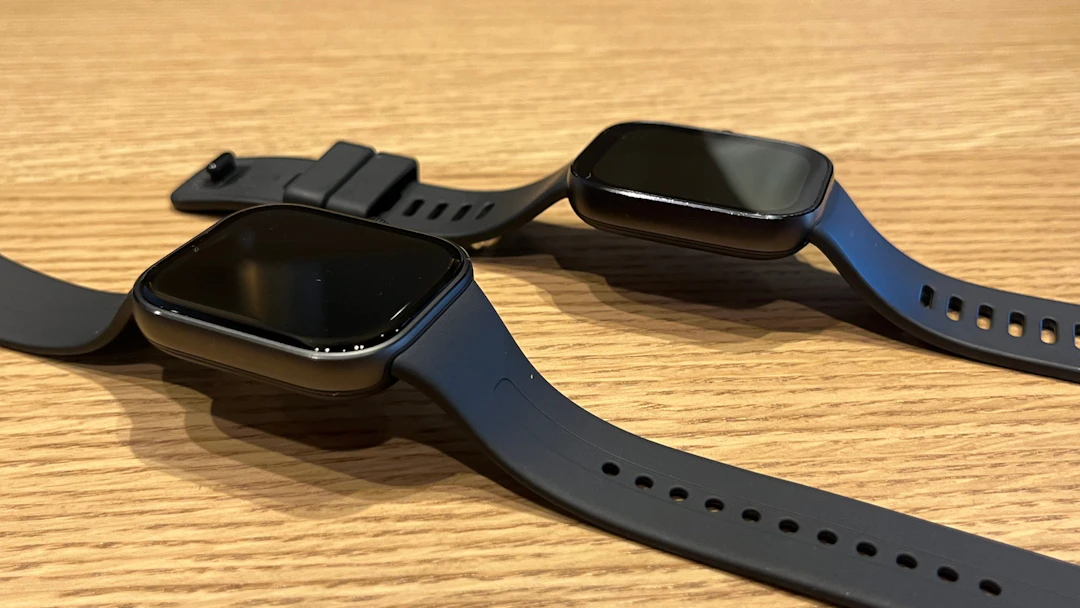 Redmi Watch 5と4のベゼル比較