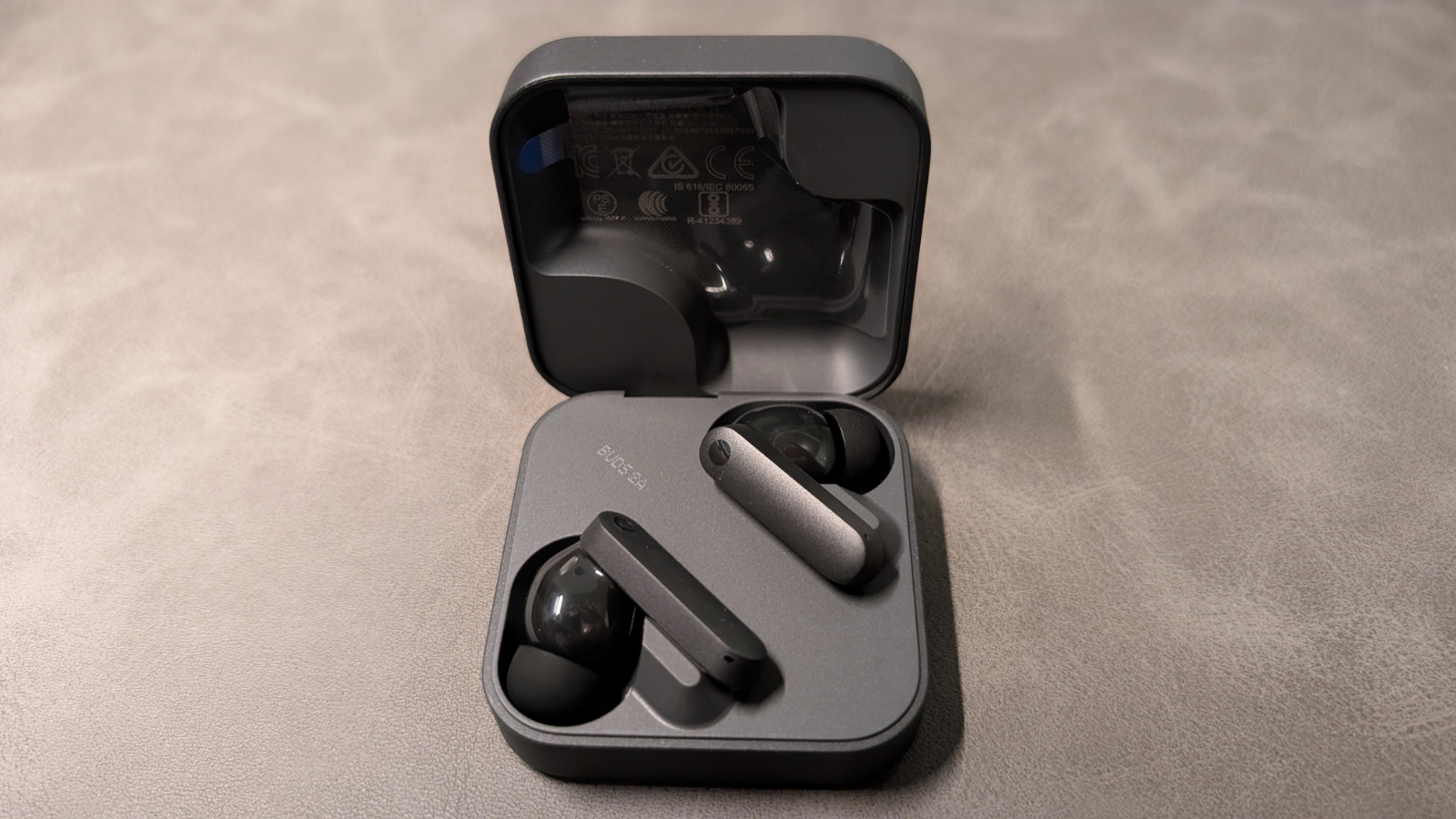 ケースを開けてみた