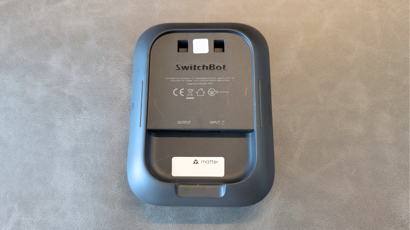 SwitchBot ハブ3レビュー！最強スマートリモコンの実力とは？