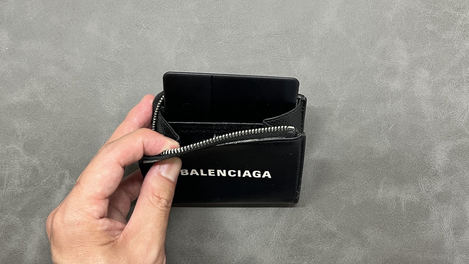 Eufy Security SmartTrack Card収納①