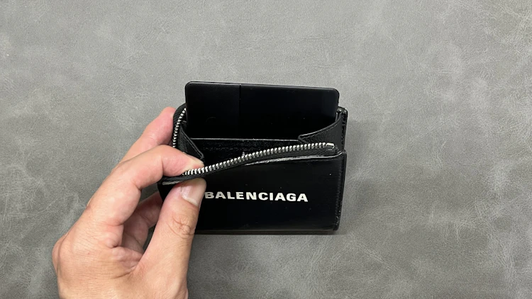 Eufy Security SmartTrack Card収納①