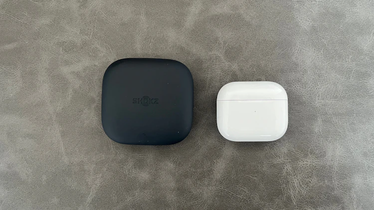 Shokz OpenFit AirとAirPods比較