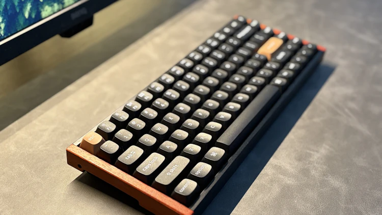 Keychron K2 HEをレビュー!才色兼備な万能キーボードが欲しいならこれ のサムネイル