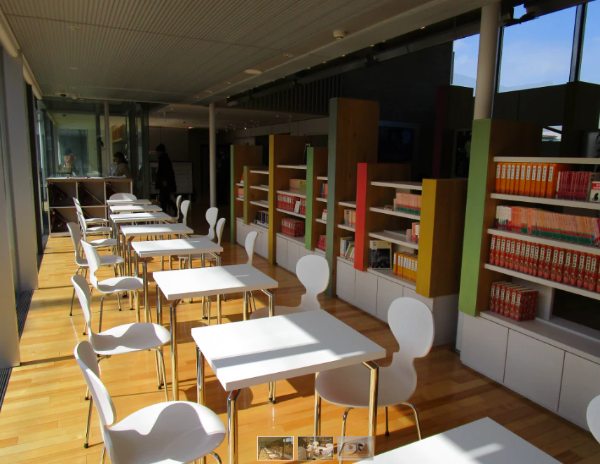 漱石山房記念館内にあるブックカフェ「CAFE SOSEKI（カフェ漱石）」