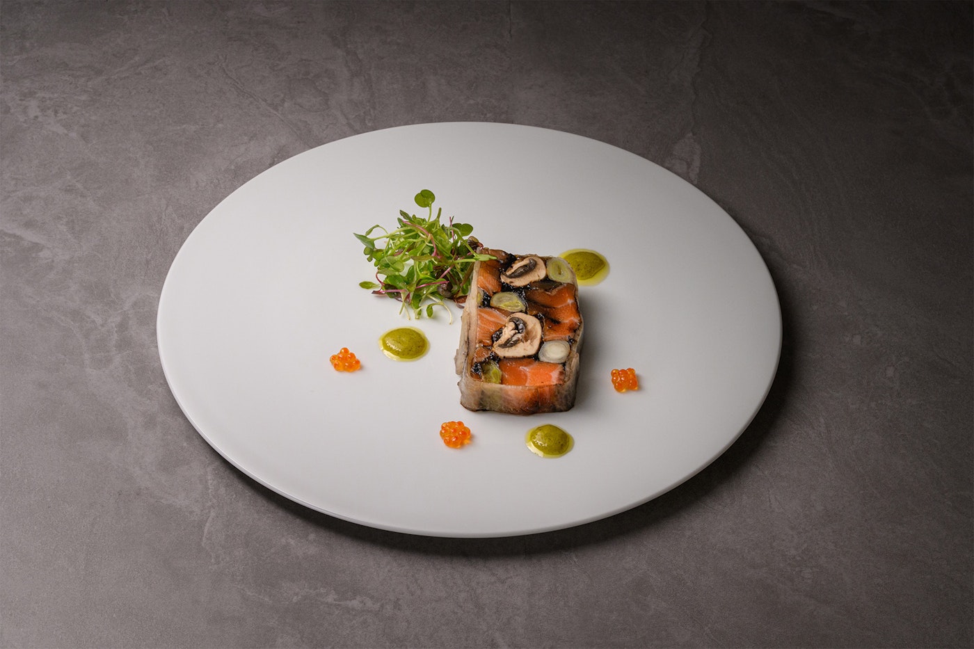 トラウトサーモンと長ネギのテリーヌ