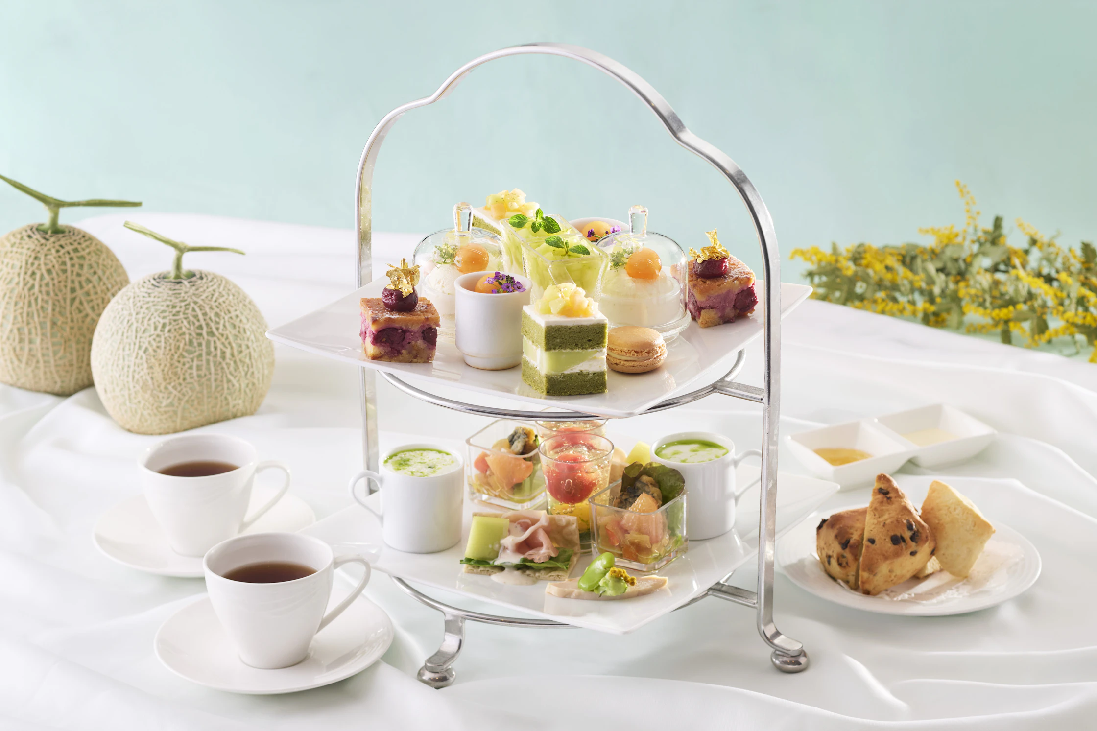 ポム・ダダン アフタヌーンティー　“メロンが誘う初夏の調べ”【5-6月】