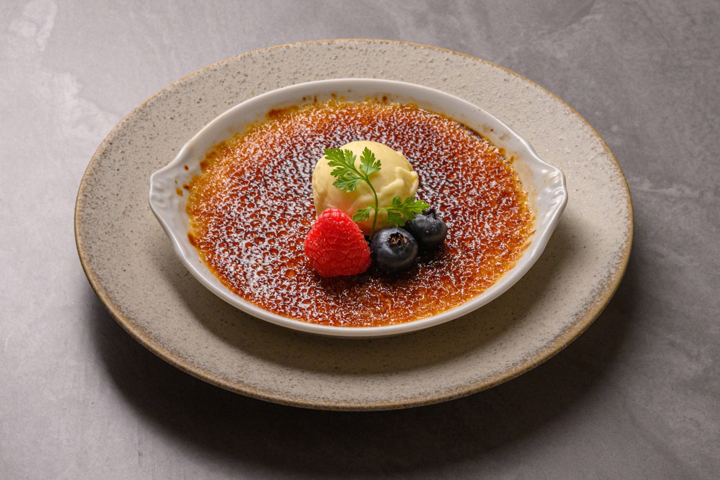 (デザート)トンカ豆のクレームブリュレ