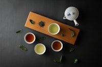 アフタヌーンティー Saison des jeunes feuillages