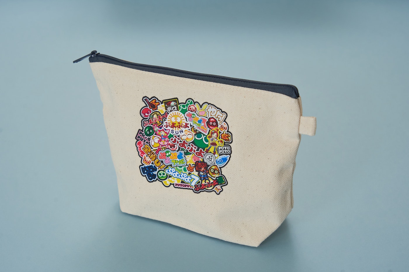 ①キャンバスポーチ