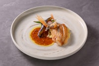 おすすめ魚のポワレ 生姜と香草のソース