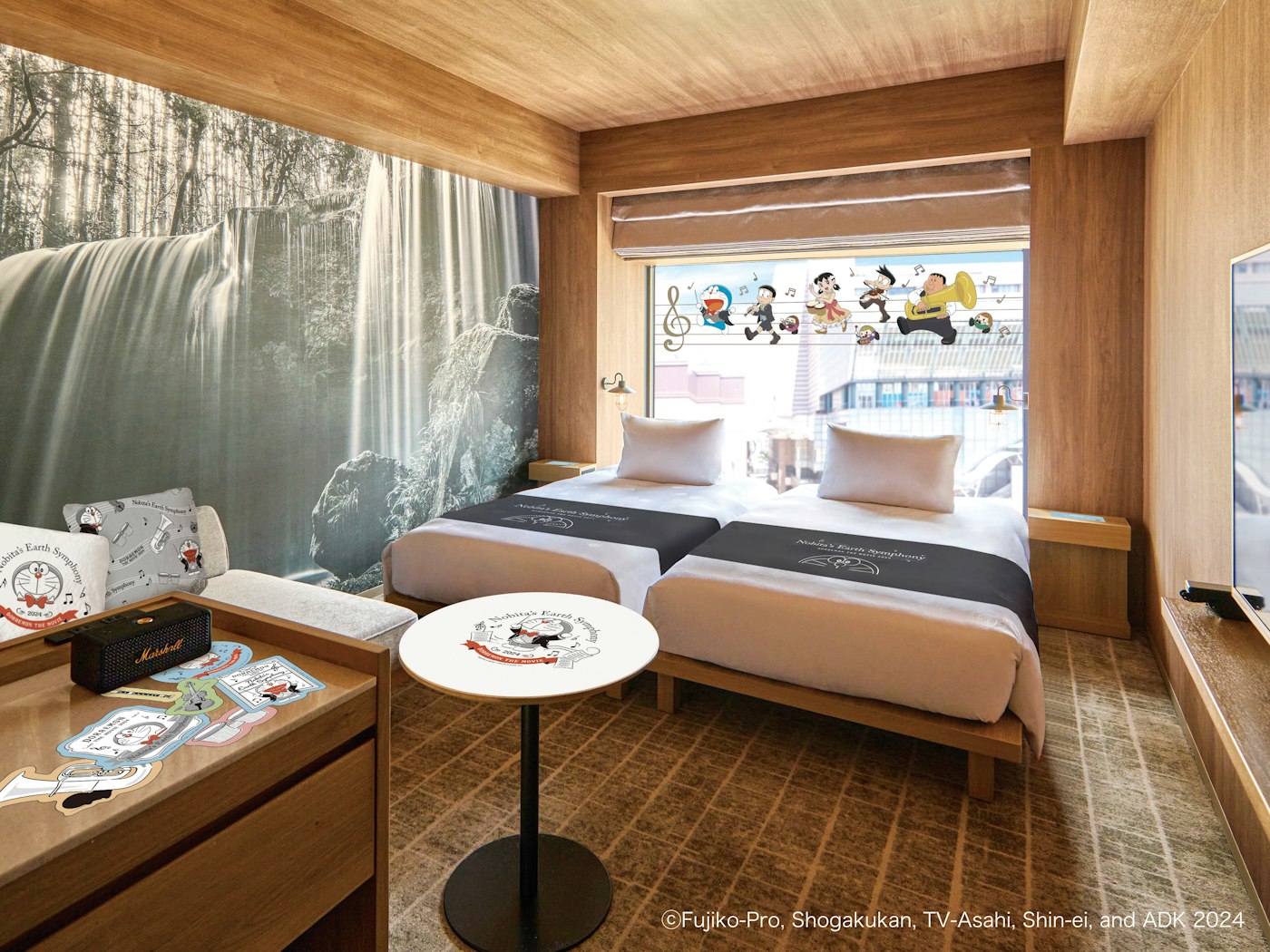 “九州の自然に癒される”がホテルコンセプトの客室で、ドラえもんたちと癒しのステイを