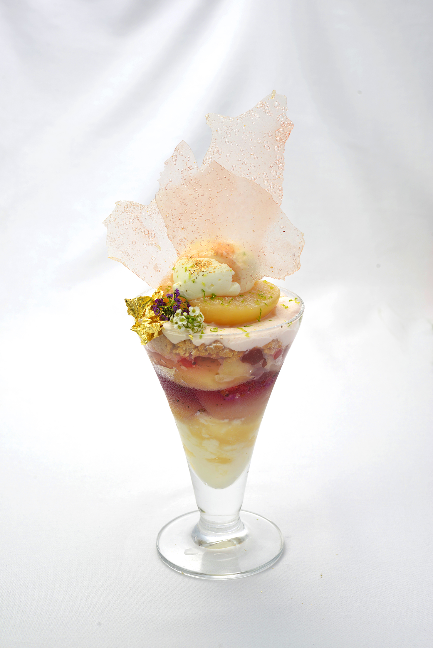 ■桃のパフェ   2,300円