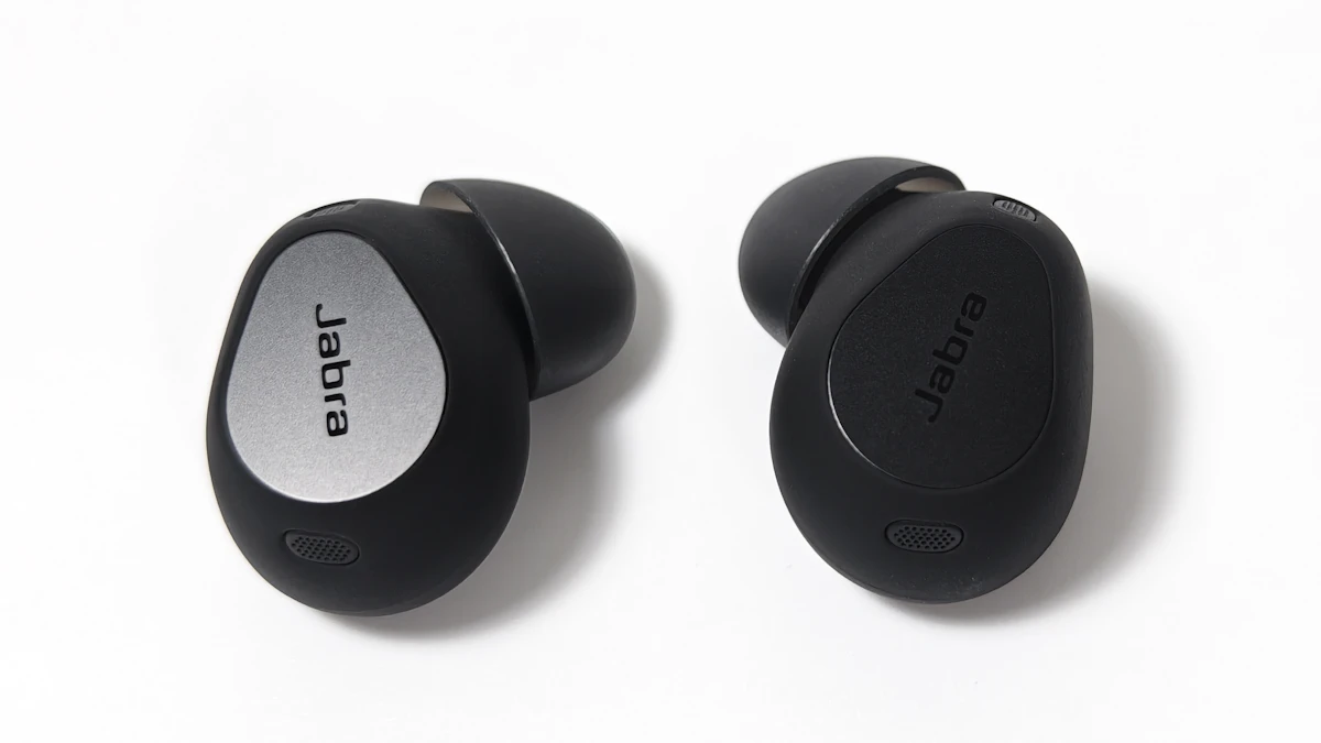 Jabra Elite 10のイヤホン本体外側