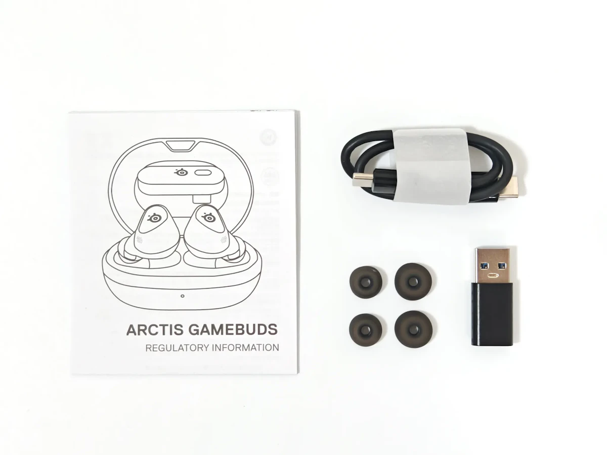 GameBudsの付属品