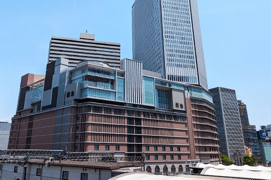 阪急うめだ本店 国内の百貨店として売上高2位、売り場面積3位を誇る