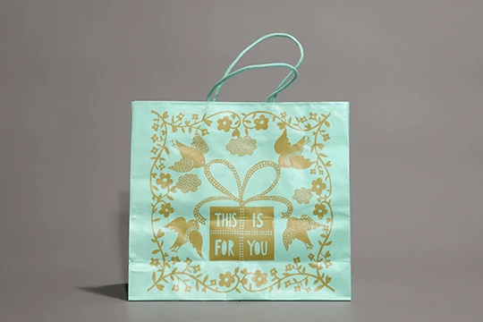 大丸松坂屋, ギフト用(限定デザイン) 一部売り場で限定して使用されたデザイン ロブ・ライアンによる切り絵作品「This is for you」