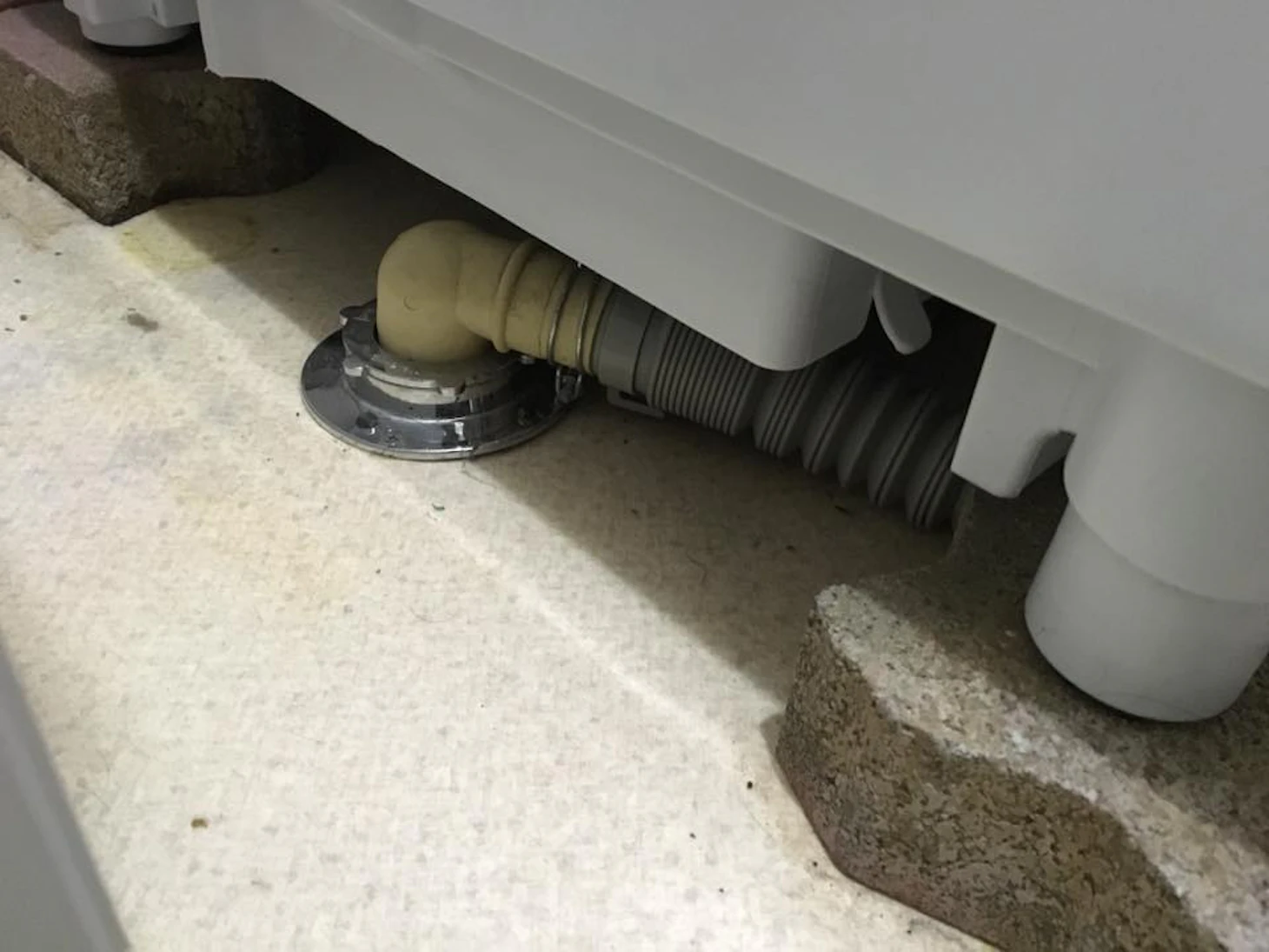 洗濯機でつまりが起きた際の料金相場