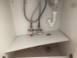 洗濯機の排水口から来る臭いの原因とその対処法