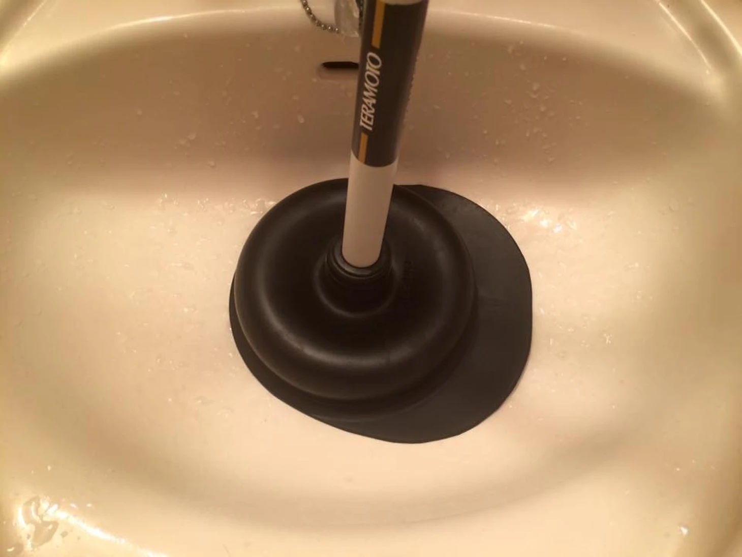 効果抜群！洗面所の排水溝つまりの解消法