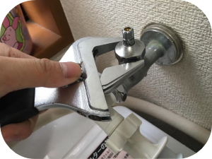 洗濯機で起こる水漏れの原因と修理方法