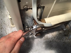 女性でも出来る!引っ越し時のエアコンの取り外し方