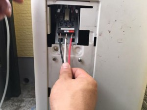 女性でも出来る!引っ越し時のエアコンの取り外し方
