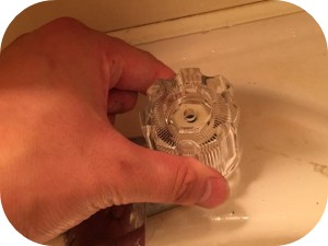 水道屋が教える！簡単に蛇口のハンドルを交換する方法