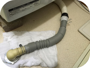 洗濯機で起こる水漏れの原因と修理方法