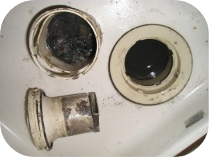 超簡単！洗濯機の排水口つまりを解消する手順