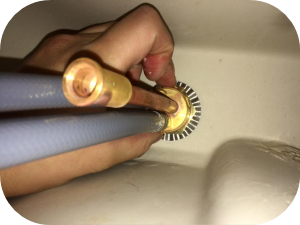 洗面所の蛇口の交換の仕方