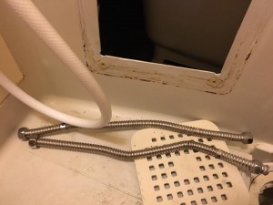 ２ハンドル混合水栓の交換方法