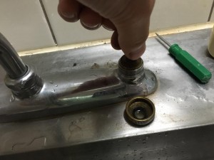水道のパッキンを交換する方法