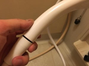 風呂の蛇口から水漏れしている場合の対処法