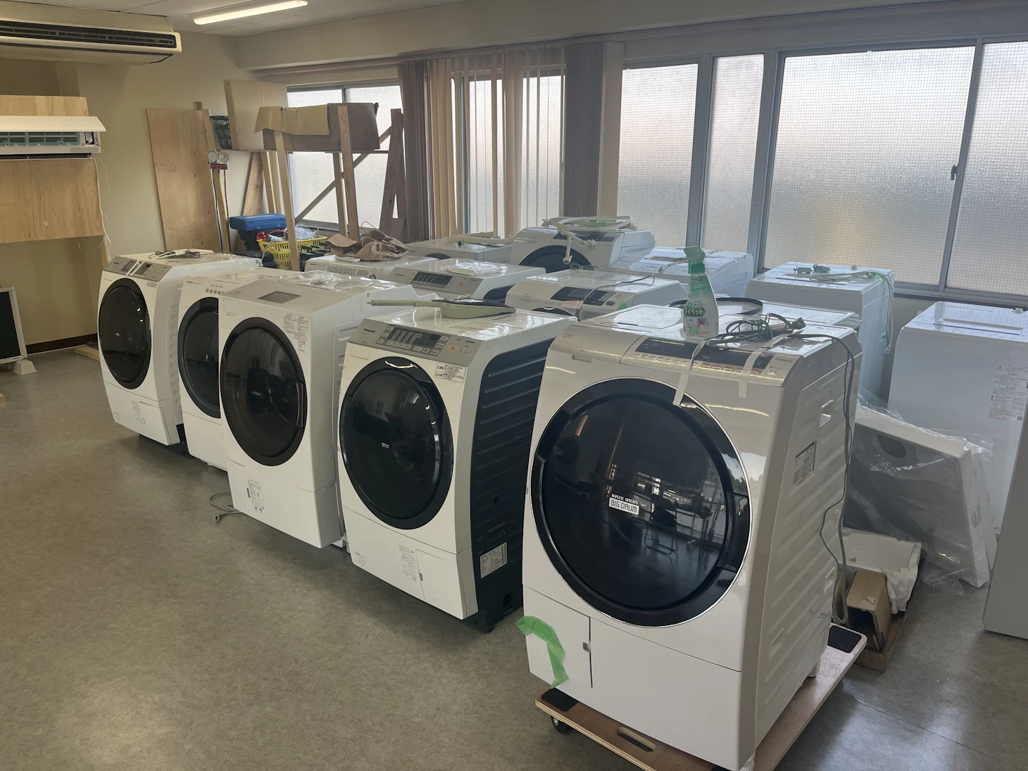 洗濯機修理は即日対応できる？当日修理の流れ・症状別の費用相場とメーカー料金比較