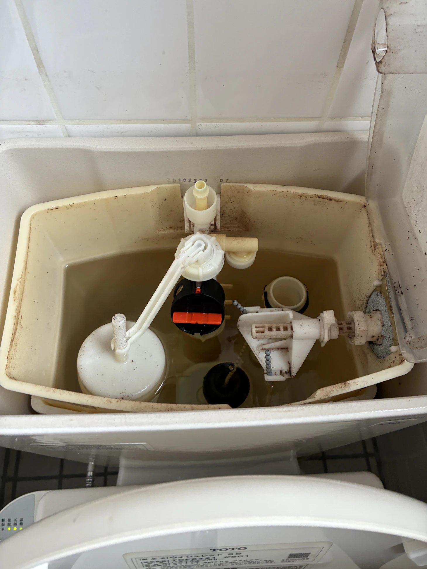 【DIY解説】トイレの部品交換は自分でできる？ボールタップ・フロート弁交換をプロが完全解説